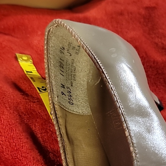 MADE IN THE USA LEATHER PUMPS naturalizer so soft pins comfort pump heel shoe - Picture 8 of 12